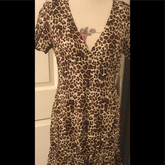 BROWN V-NECK LEOPARD PRINT DRESS - Picture 4 of 7